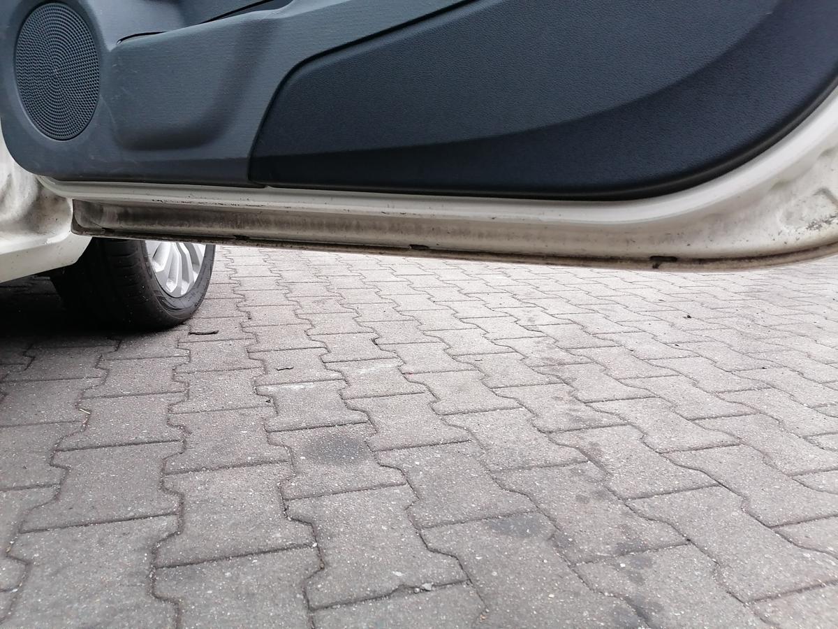 Ford Ka 2 RU8 original T&uuml;r rechts Chrystal Wei&szlig; Rohbau Bj.2012